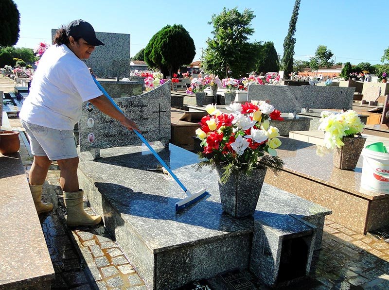 Sem Aedes: Cemitério Municipal passa por Mutirão de Limpeza