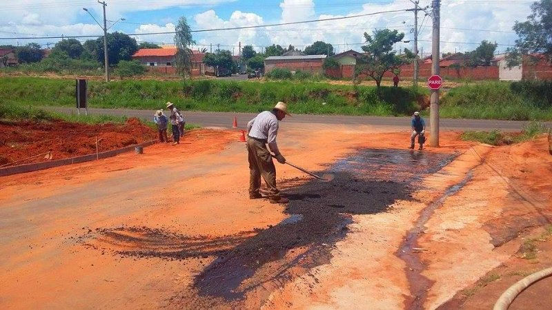 Prefeitura executa obras para melhorar acesso ao bairro Florença