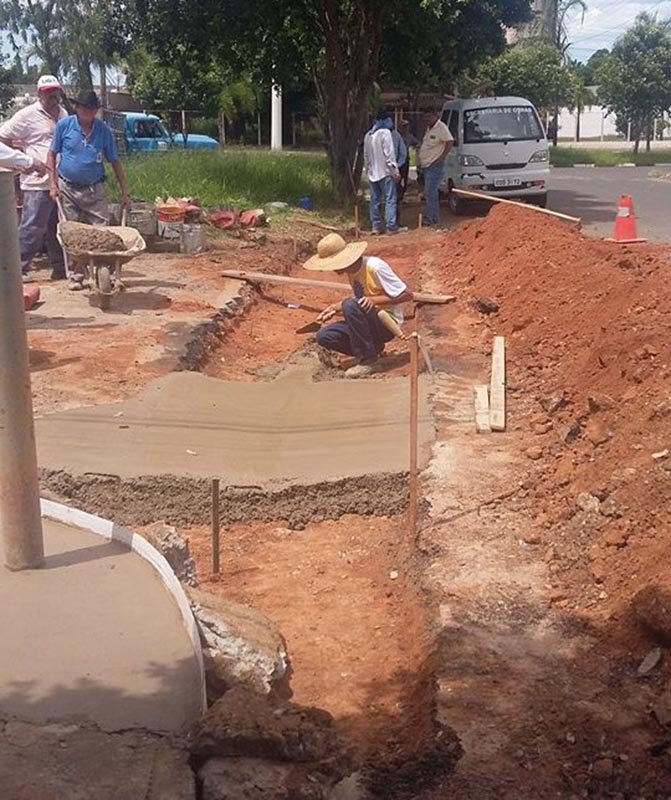 Prefeitura executa bacia coletora no Jardim Tóquio