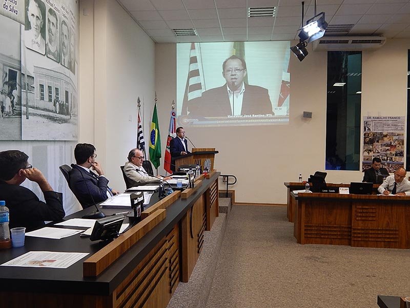 Câmara aprova projeto para realizar sessões itinerantes