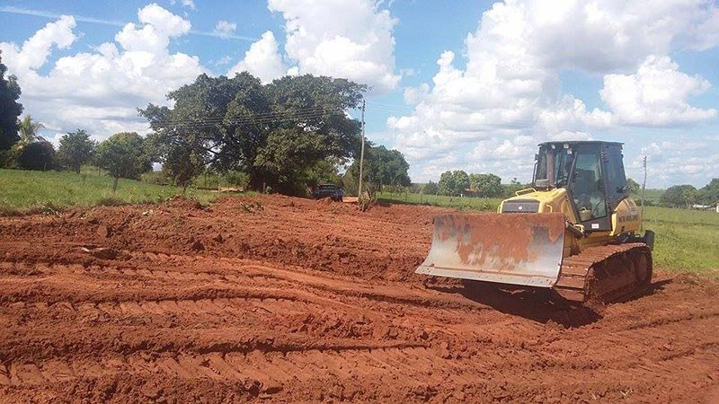 Prefeitura inicia recuperação da estrada rural Barra Bonita