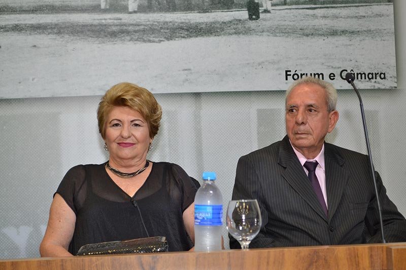 Dona Tudinha recebe título de Cidadã Penapolense em solenidade promovida pela Câmara Municipal