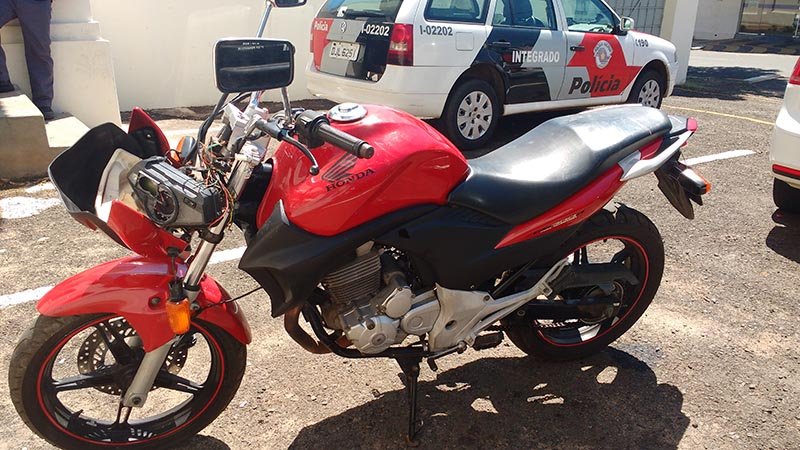 Casal furta moto e é flagrado pela Polícia Militar
