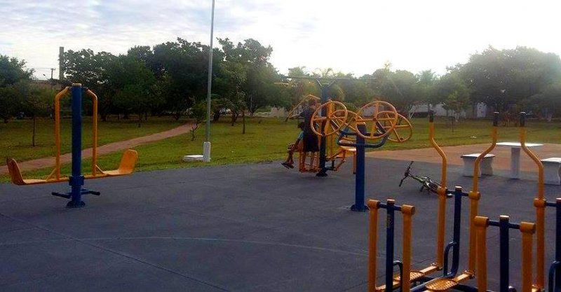 Academia e nova iluminação serão entregues no Jardim Pevi amanhã