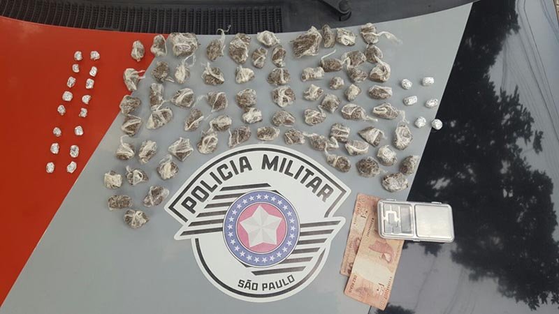 Rocam encontra maconha e cocaína na casa de vendedor