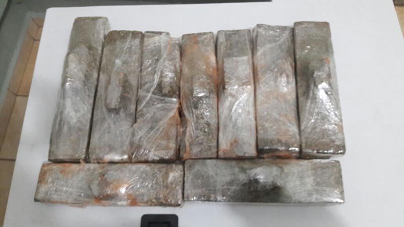 Polícia Civil prende casal com 9 quilos de maconha