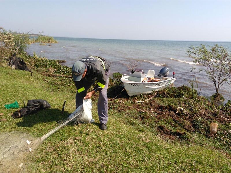Pintor é flagrado pescando com redes no Boa Esperança