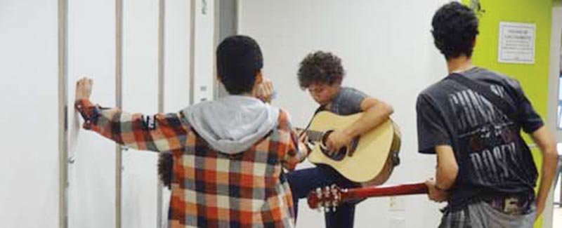 Cultura: Vagas abertas para aulas de violão, teatro e coral