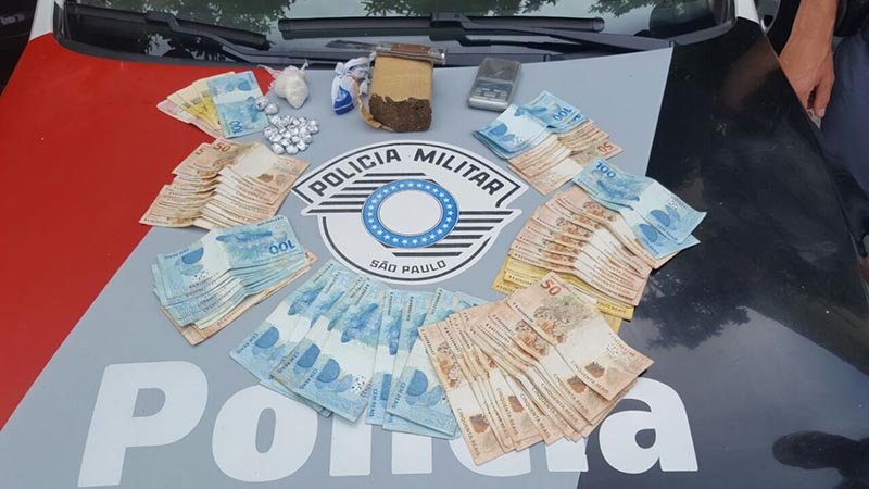 Polícia: Homem é preso com drogas e mais de R$ 5,7 mil