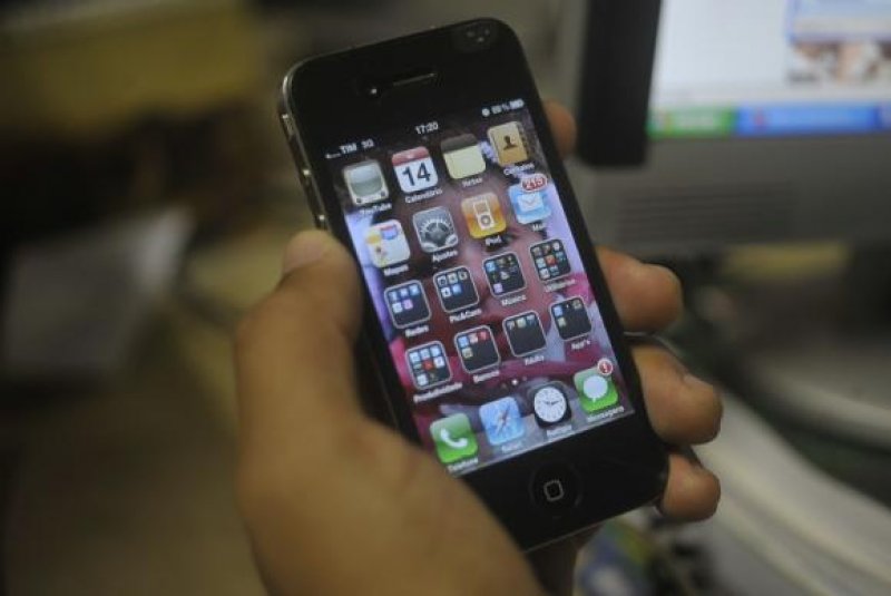 Eleitores podem fazer denúncias de compra de votos pelo celular