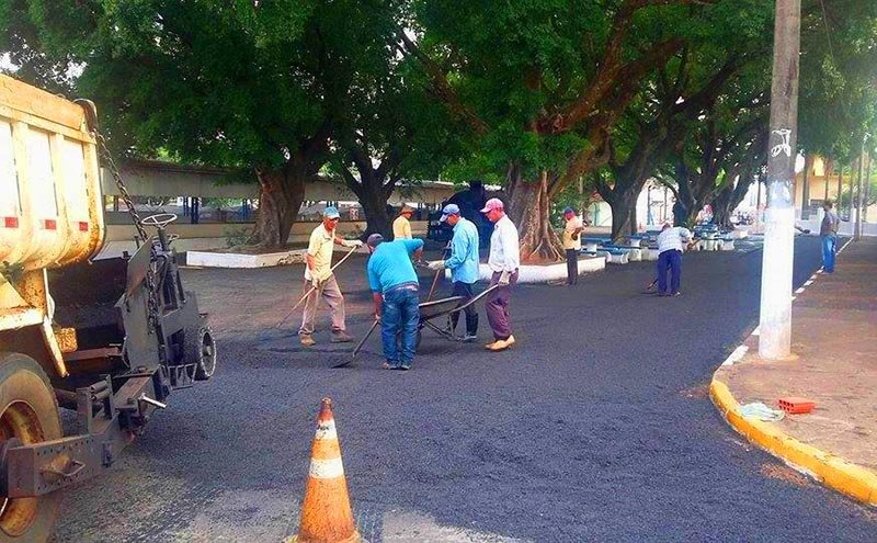 Obras: Trecho da avenida Eduardo de Castilho é recapeado