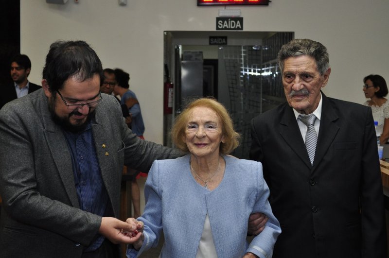 Yvonne Penteado recebe título de Filha Ilustre de Penápolis