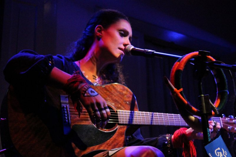 Penápolis recebe show com Raissa Fayet