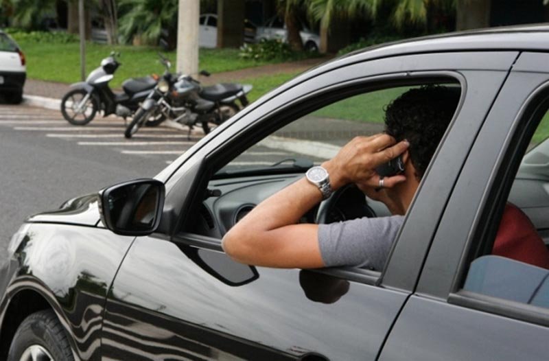 Secretaria de Trânsito alerta motoristas sobre nova legislação