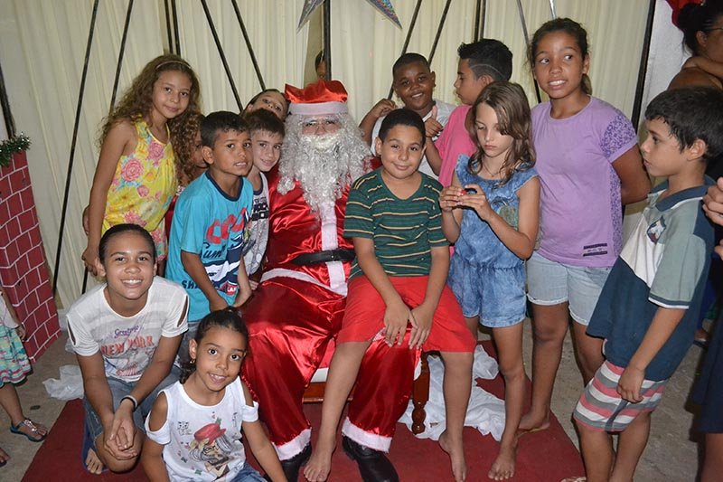 Ações em prol ao próximo se espalham com o Natal