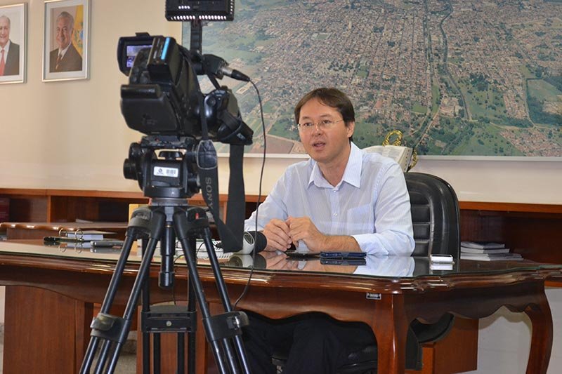 Primeiros dias: Gestão de Bertolini reduz secretarias e analisa Prefeitura