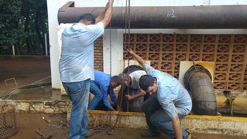 Prefeito interino acompanha manutenção na Estação de Captação de Água