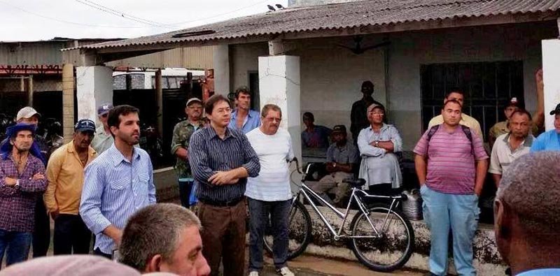 Rubinho Bertolini e novo secretário se reúnem com funcionários de Obras