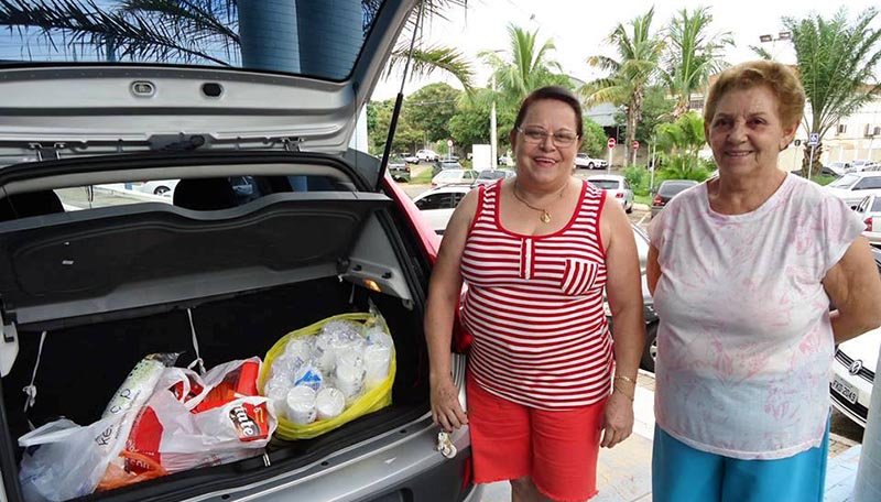 Santa Casa recebe doações de arroz e chá da comunidade