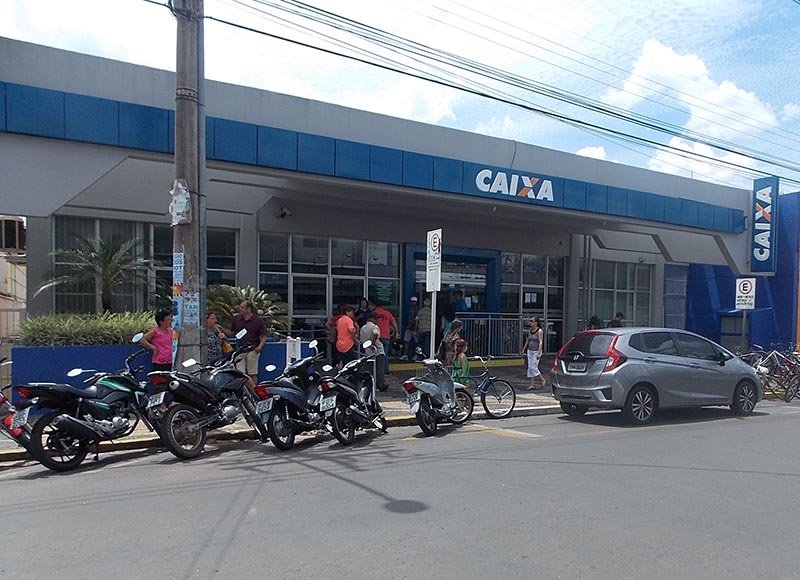 Contas inativas do FGTS: Agência da Caixa em Penápolis abre hoje das 9h00 às 15h00