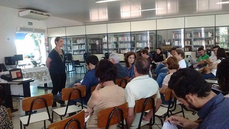 Biblioteca Municipal realiza oficina de projetos culturais