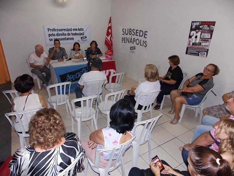 Previdência: Líderes da Apeoesp participam de luta contra reforma