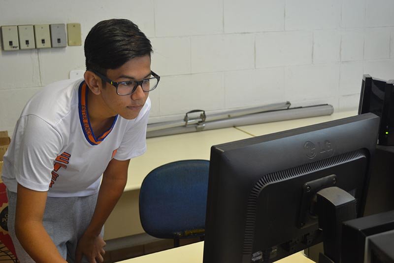 Alunos se destacam em formação eleitoral dentro da escola