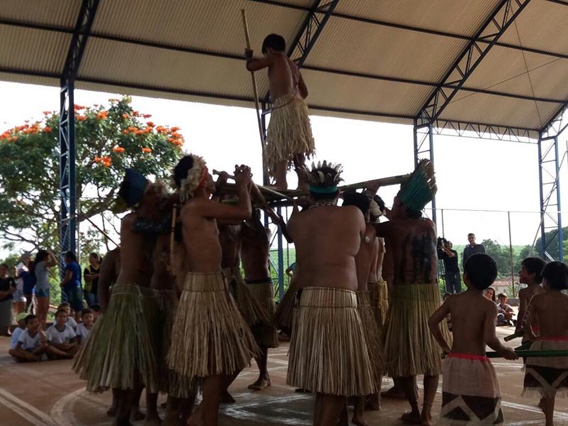 Alunos do Projeto Guri visitam a Aldeia Icatu