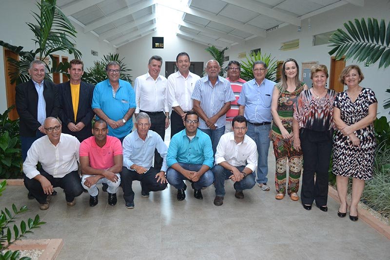 Célio e Feltrin são diplomados e apresentam secretários