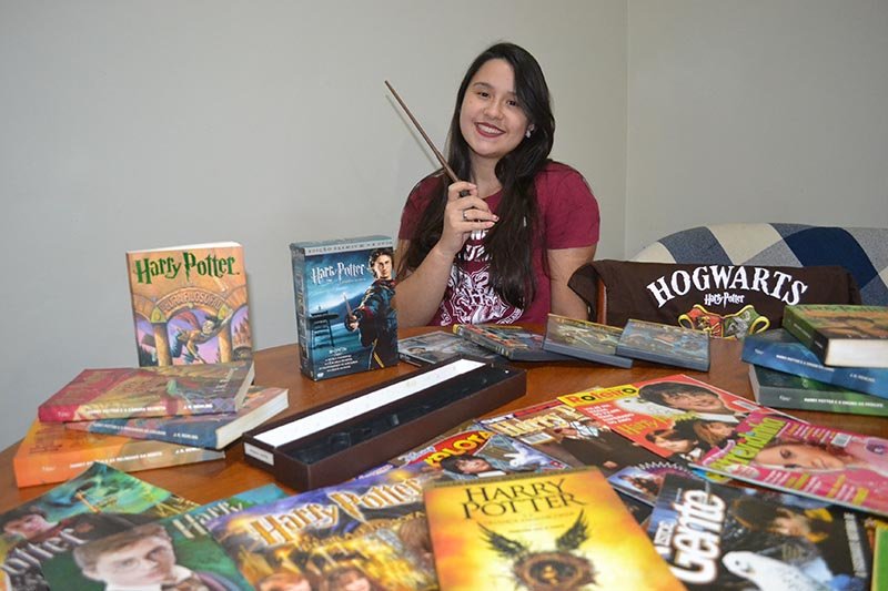 20 anos de Harry Potter: Fãs celebram história do bruxinho também em Penápolis
