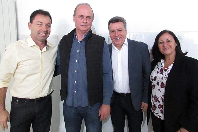 SOS apresenta nova diretoria em reunião com Célio de Oliveira