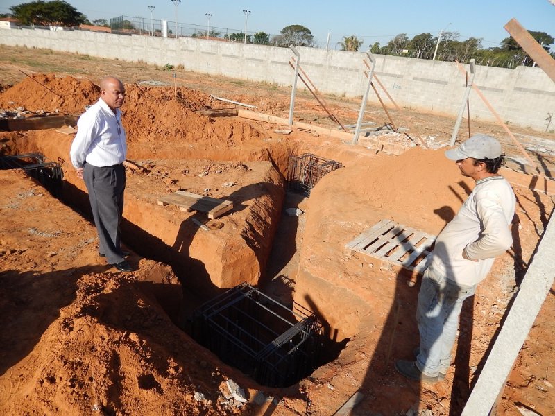 Vereador acompanha avanços para nova torre da Vivo