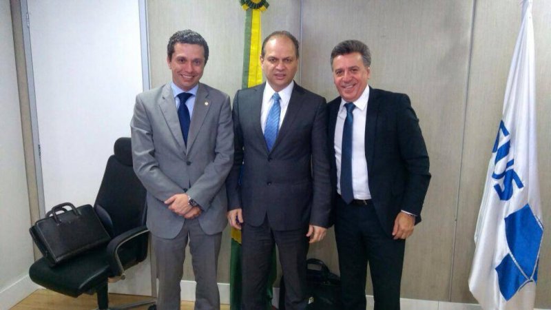 Prefeito consegue habilitação de Casas Terapêuticas do HE