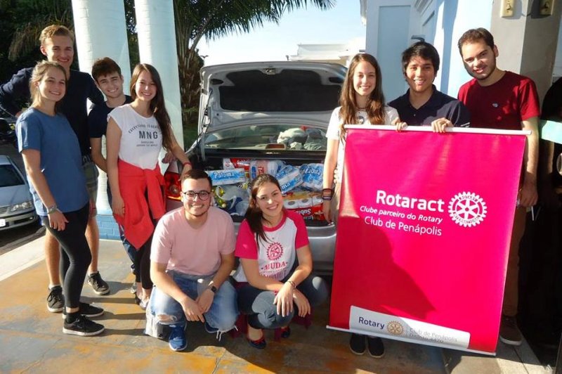 Rotaract Club arrecada produtos de higiene e limpeza para a Santa Casa