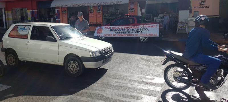 Conscientização no trânsito continua