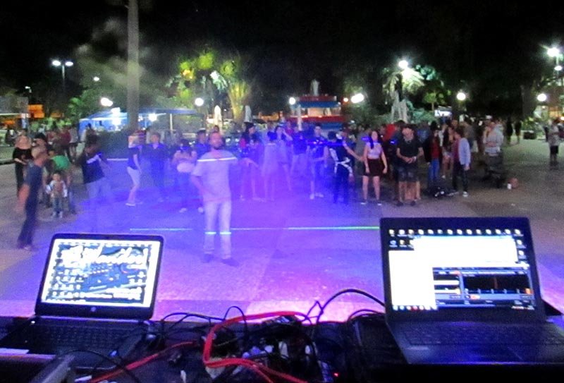 “Tarde da House” reúne grande público na praça Carlos Sampaio