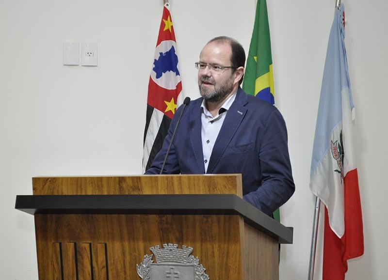 Rubens José Ferreira Parladore recebe título de 