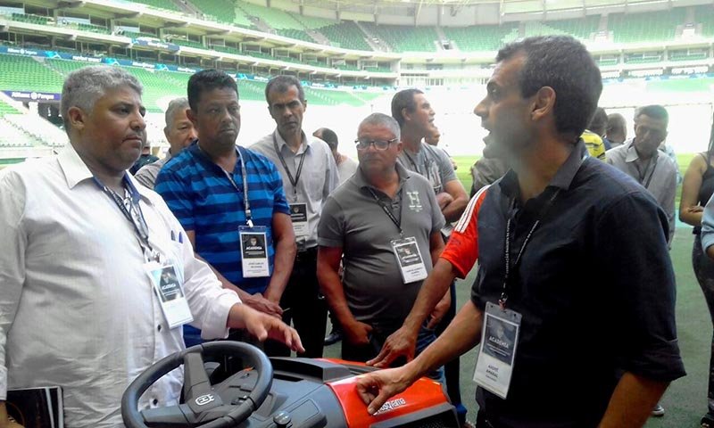 Secretaria de Esportes participa de capacitação para manutenção de gramados