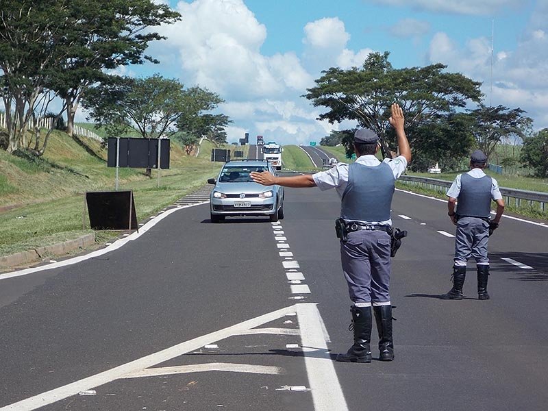 Feriadão: Polícia Rodoviária intensifica trabalhos nas rodovias