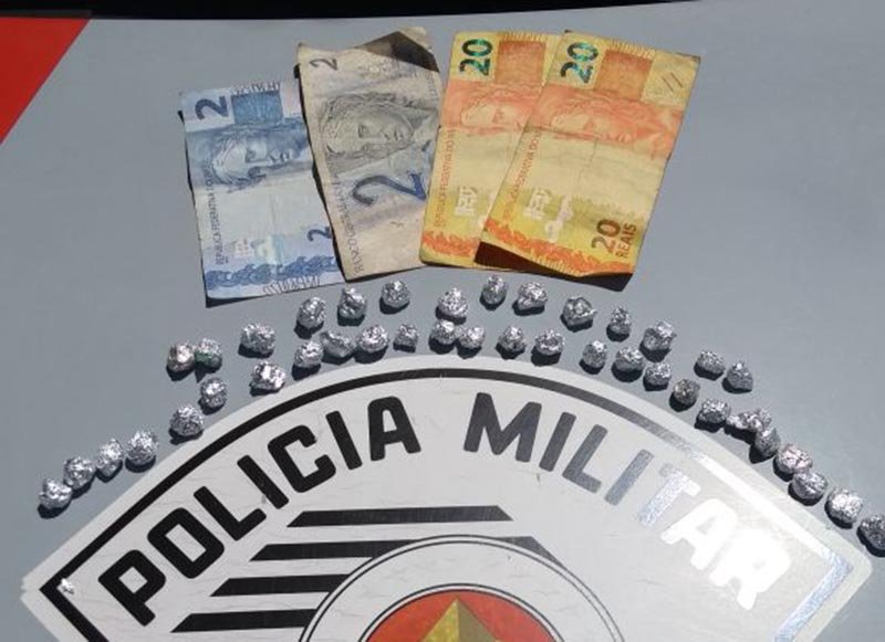 Menor é apreendido acusado de tráfico no Rosa Alberton