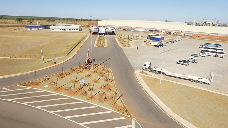 Governador do MS visita Fábrica de MDF da Asperbras
