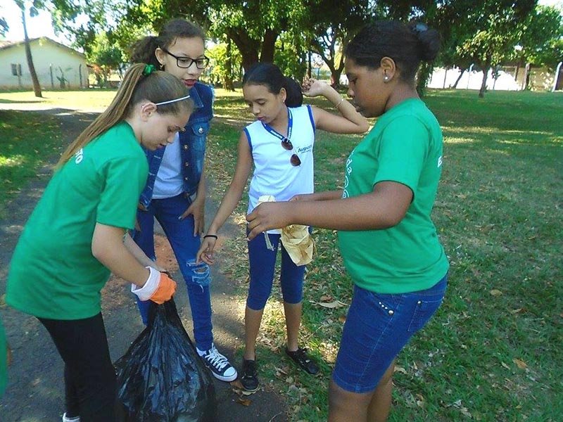 Alunos da Escola Augusto desenvolvem projeto de preservação ambiental