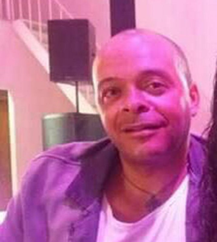 Vidraceiro recebe descarga elétrica e morre em hospital