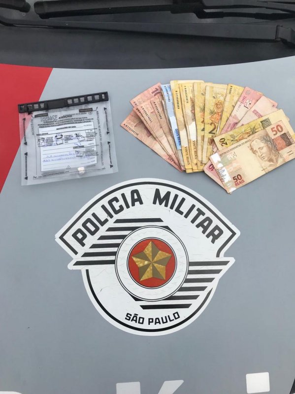 Polícia prende mulher por tráfico de drogas  no Jardim Planalto