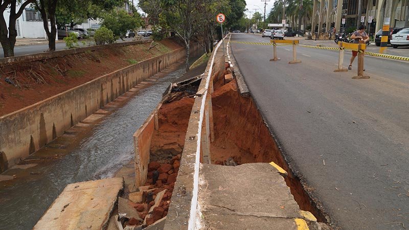 Chuva: Prefeito decreta estado de emergência por danos sofridos 