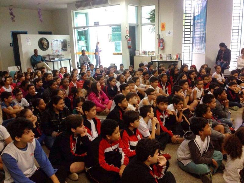 Bibliotecas já fizeram mais de 14 mil empréstimos de livros esse ano