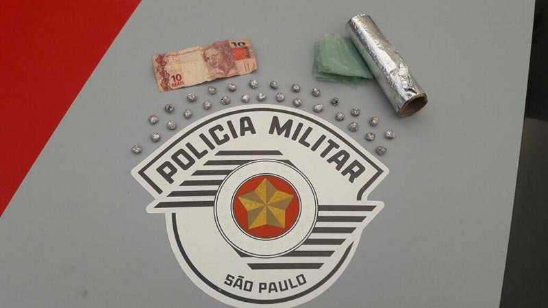 Rocam apreende menor com porções de crack