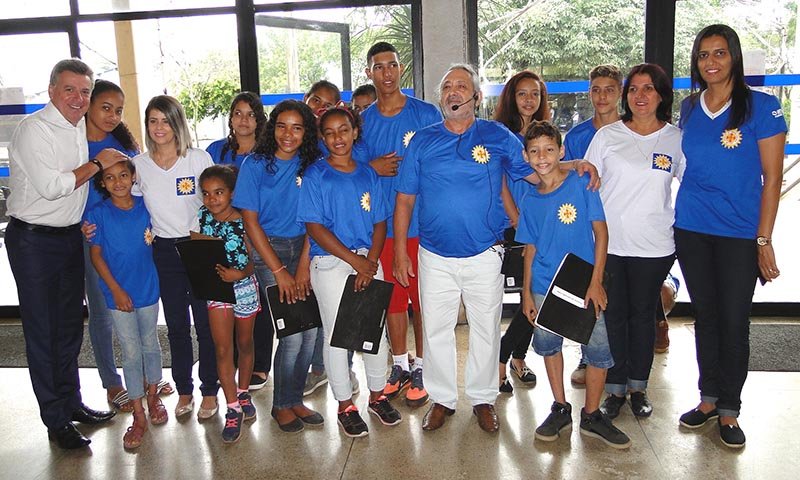 Coral do SOS se apresenta na Prefeitura