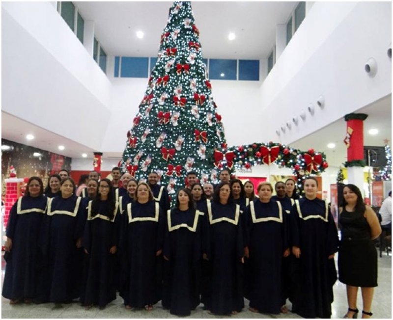 Coral apresenta Cantata de Natal na Praça Carlos Sampaio hoje