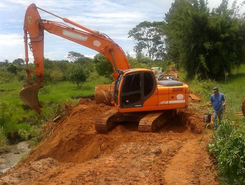 Secretaria Municipal de Obras executa melhorias na zona rural